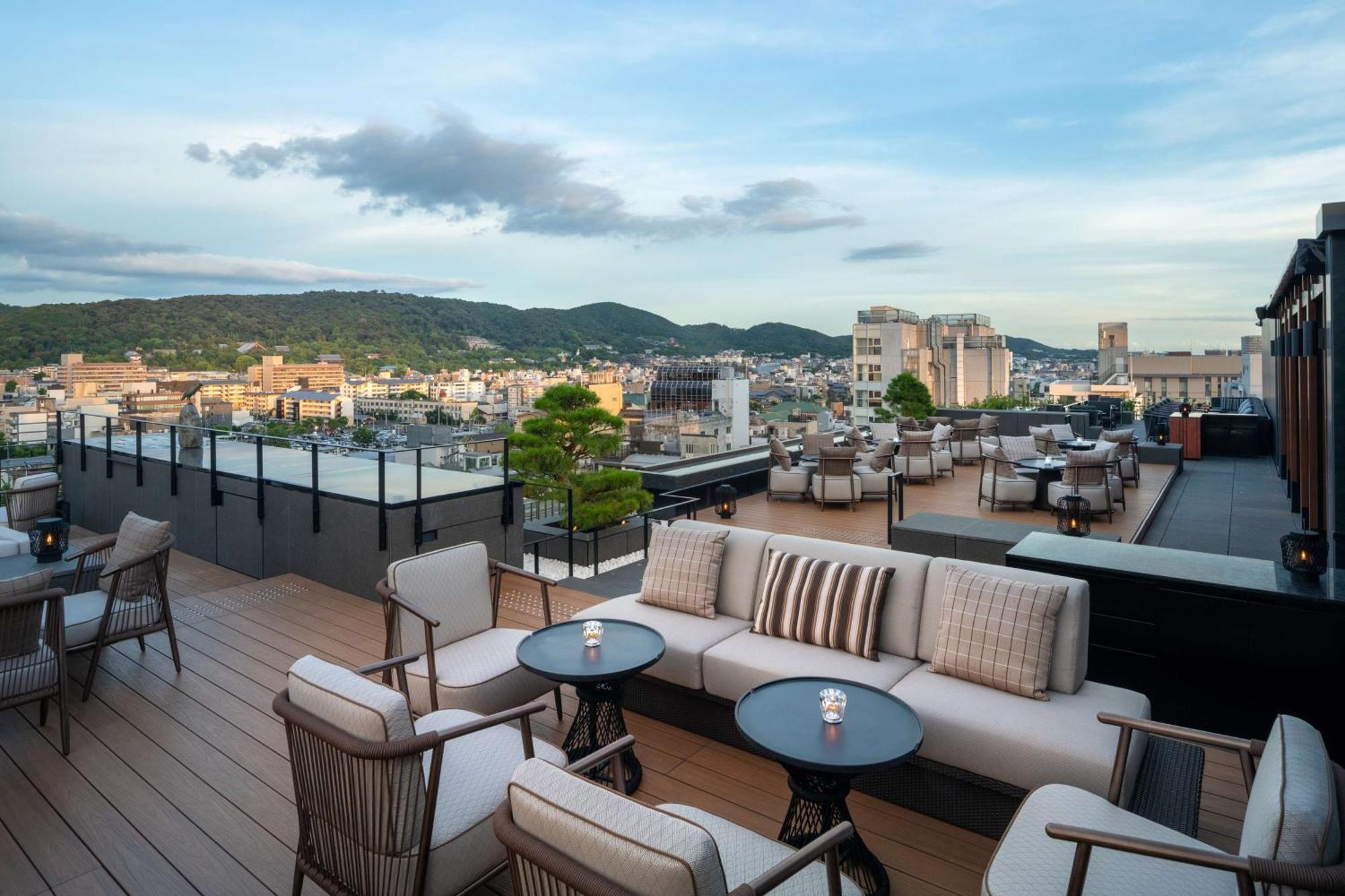 Hilton Kyoto Hotel Exterior photo